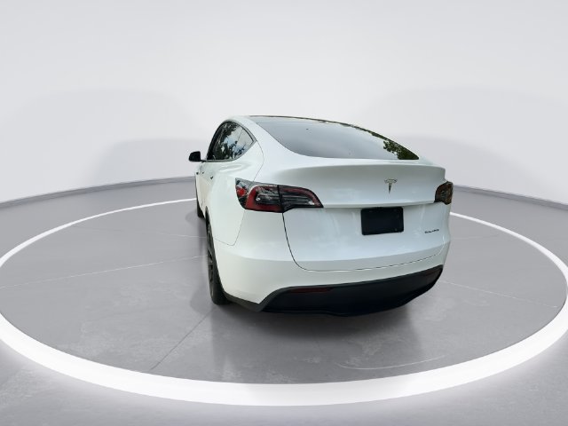 Used 2023 Tesla Model Y Long Range AWD/4WD image 7