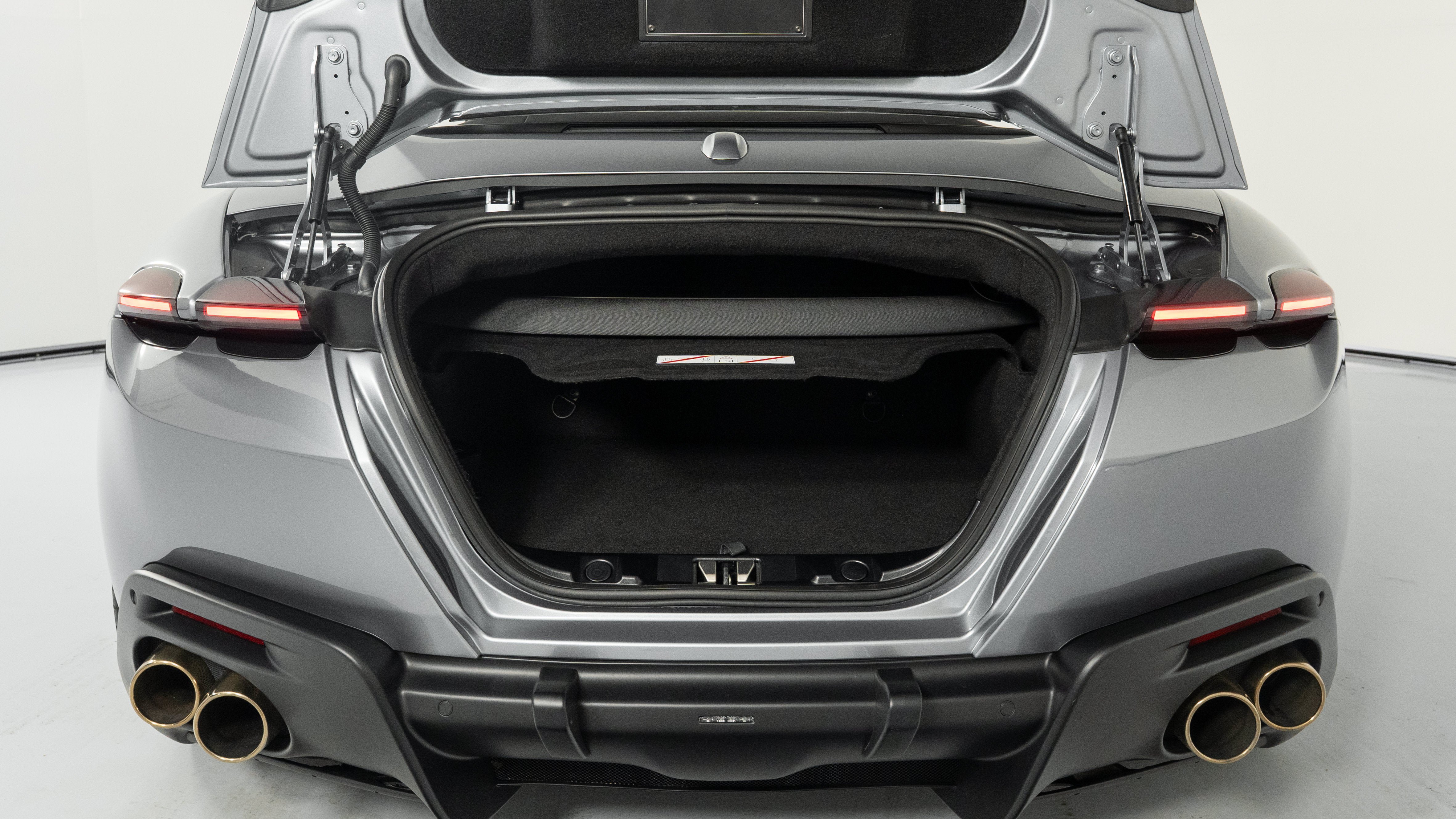 Certified 2025 Ferrari Roma Spider RWD image 39