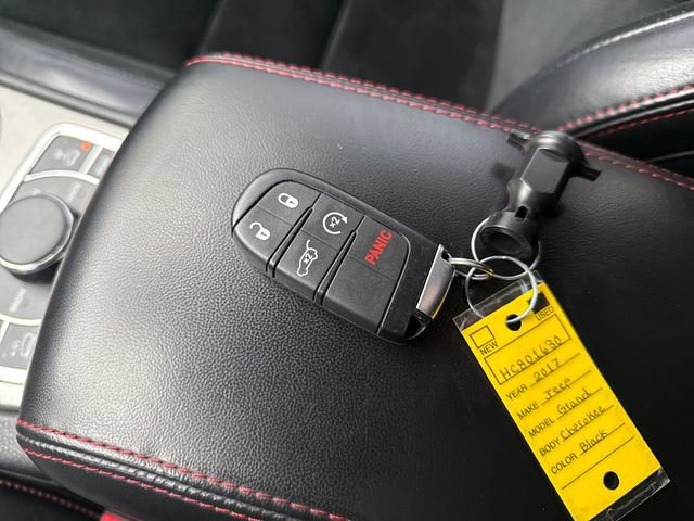 Used 2017 Jeep Grand Cherokee Trailhawk image 14