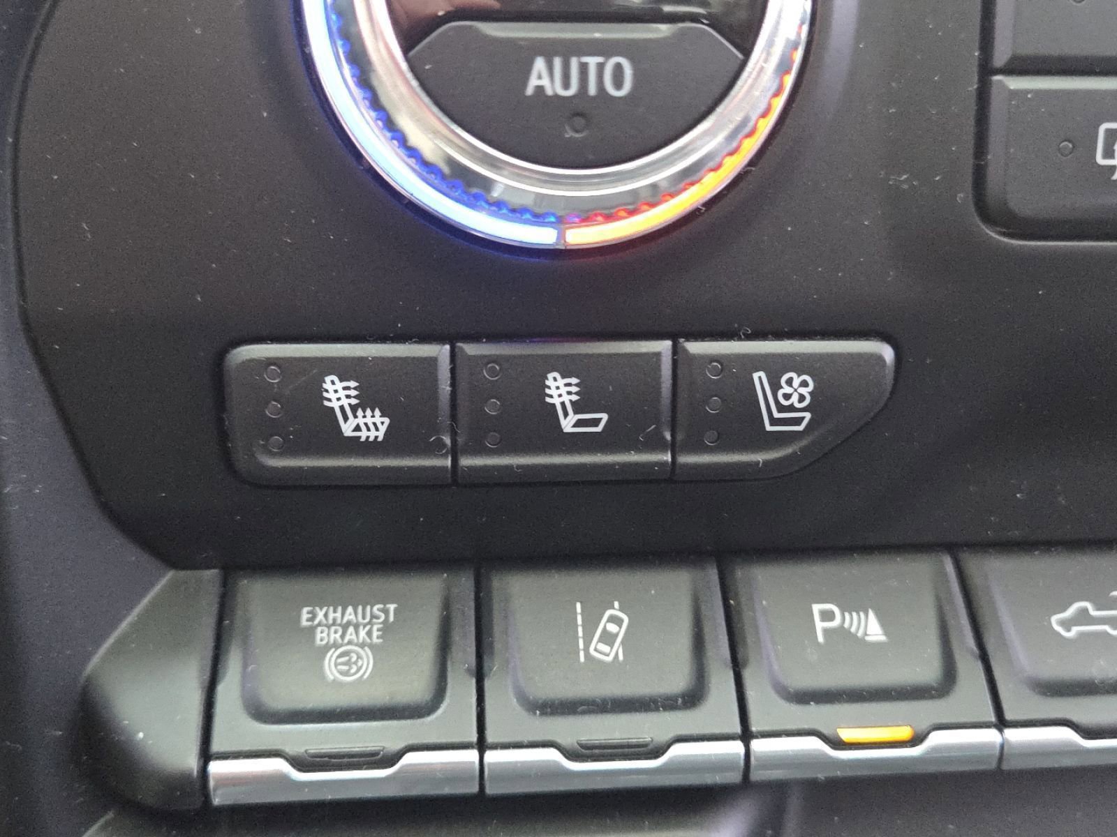 Used 2021 GMC Sierra 2500 Denali w/ Denali Ultimate Package image 6