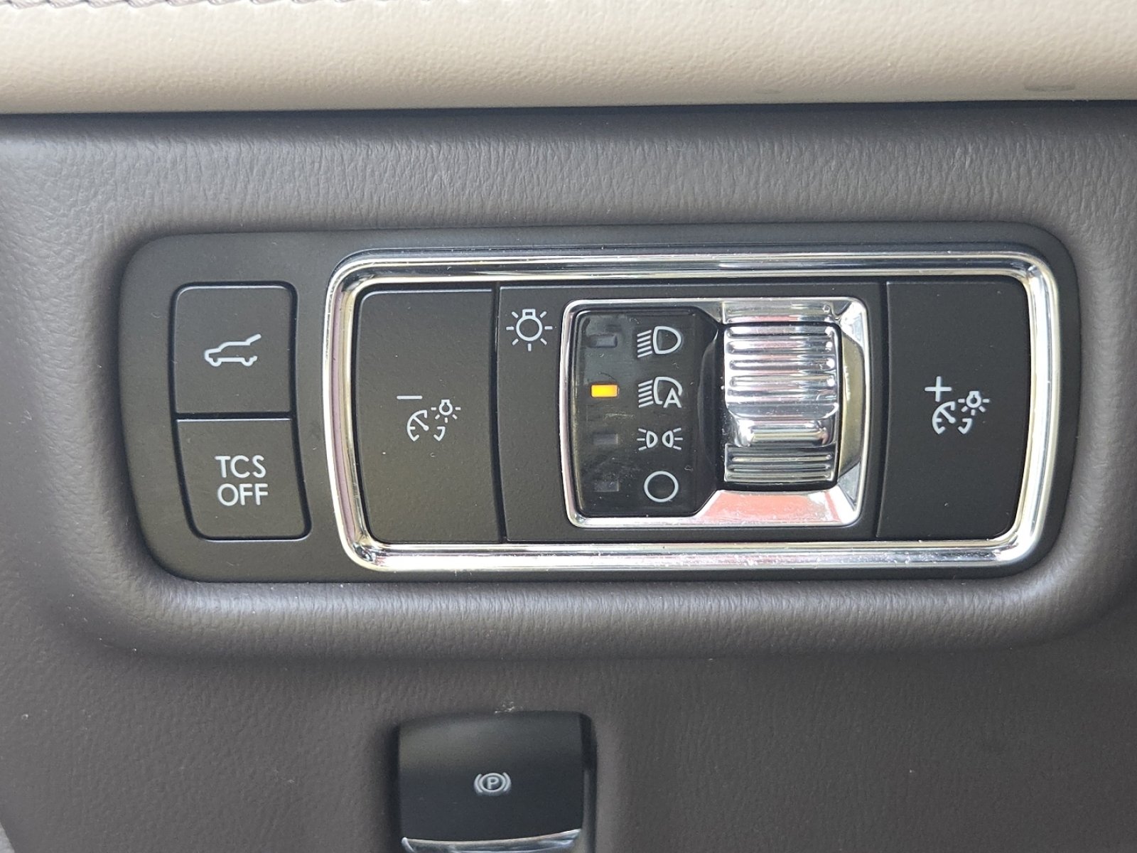 Used 2023 Lincoln Nautilus Reserve image 29