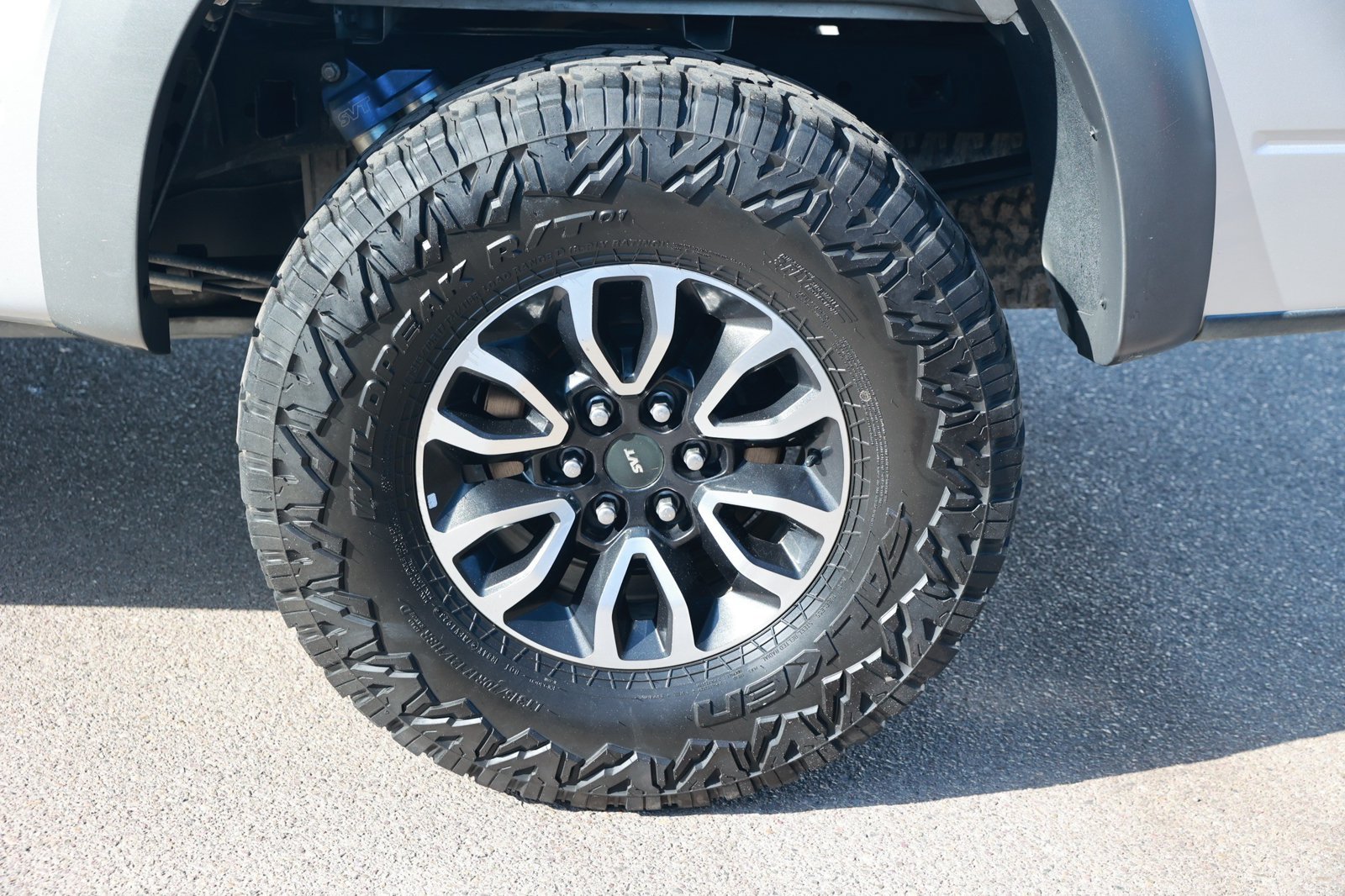 Used 2013 Ford F150 Raptor w/ Luxury Equipment Group AWD/4WD image 13