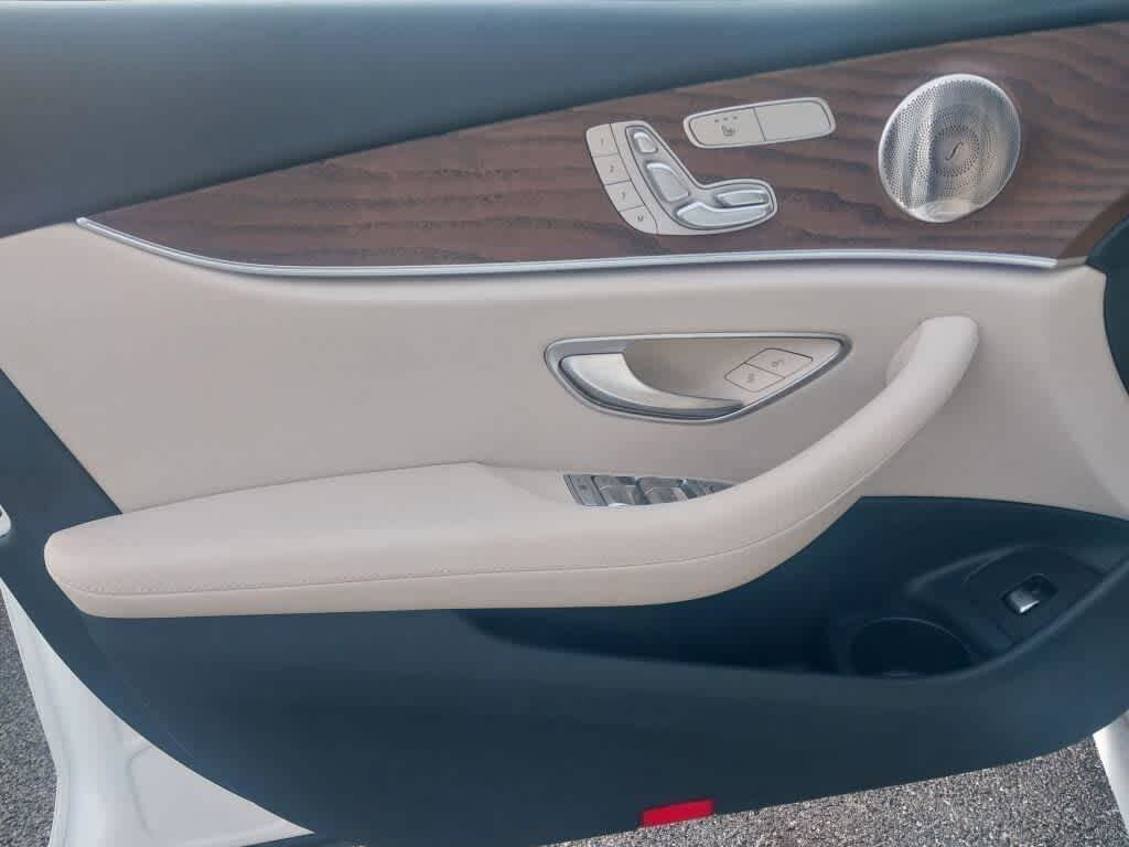 Used 2023 Mercedes-Benz E 350 4MATIC Sedan image 6