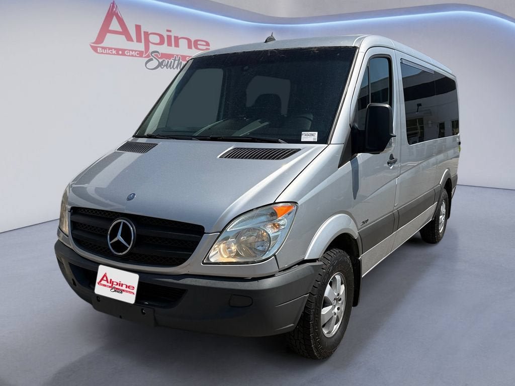 Used 2010 Mercedes-Benz Sprinter 2500 image 1