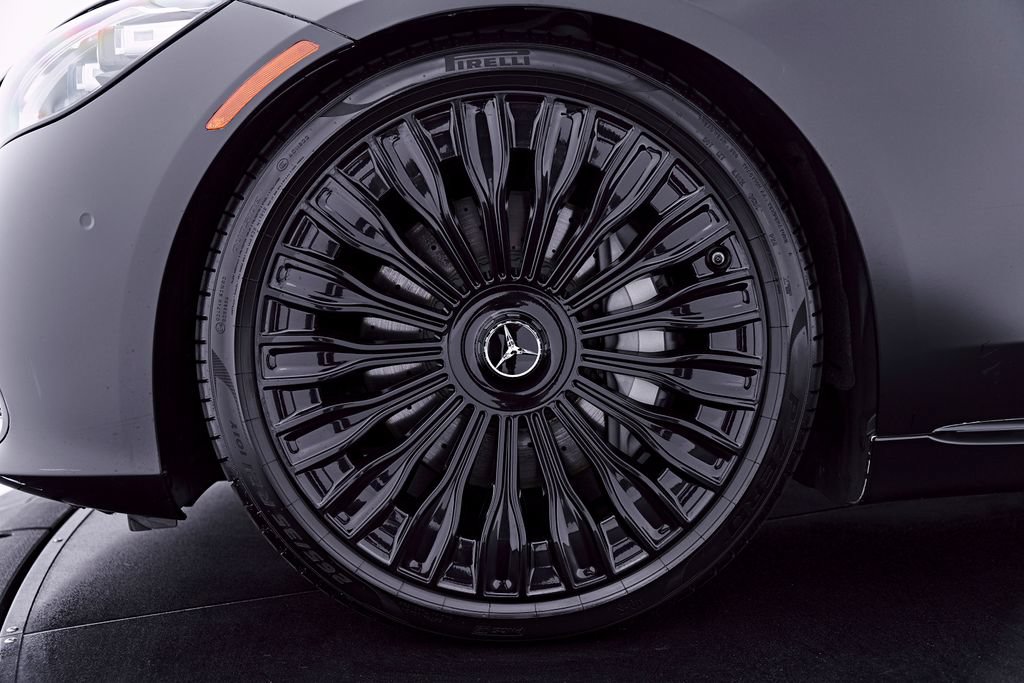 Used 2023 Mercedes-Benz Maybach S 580 4MATIC image 3