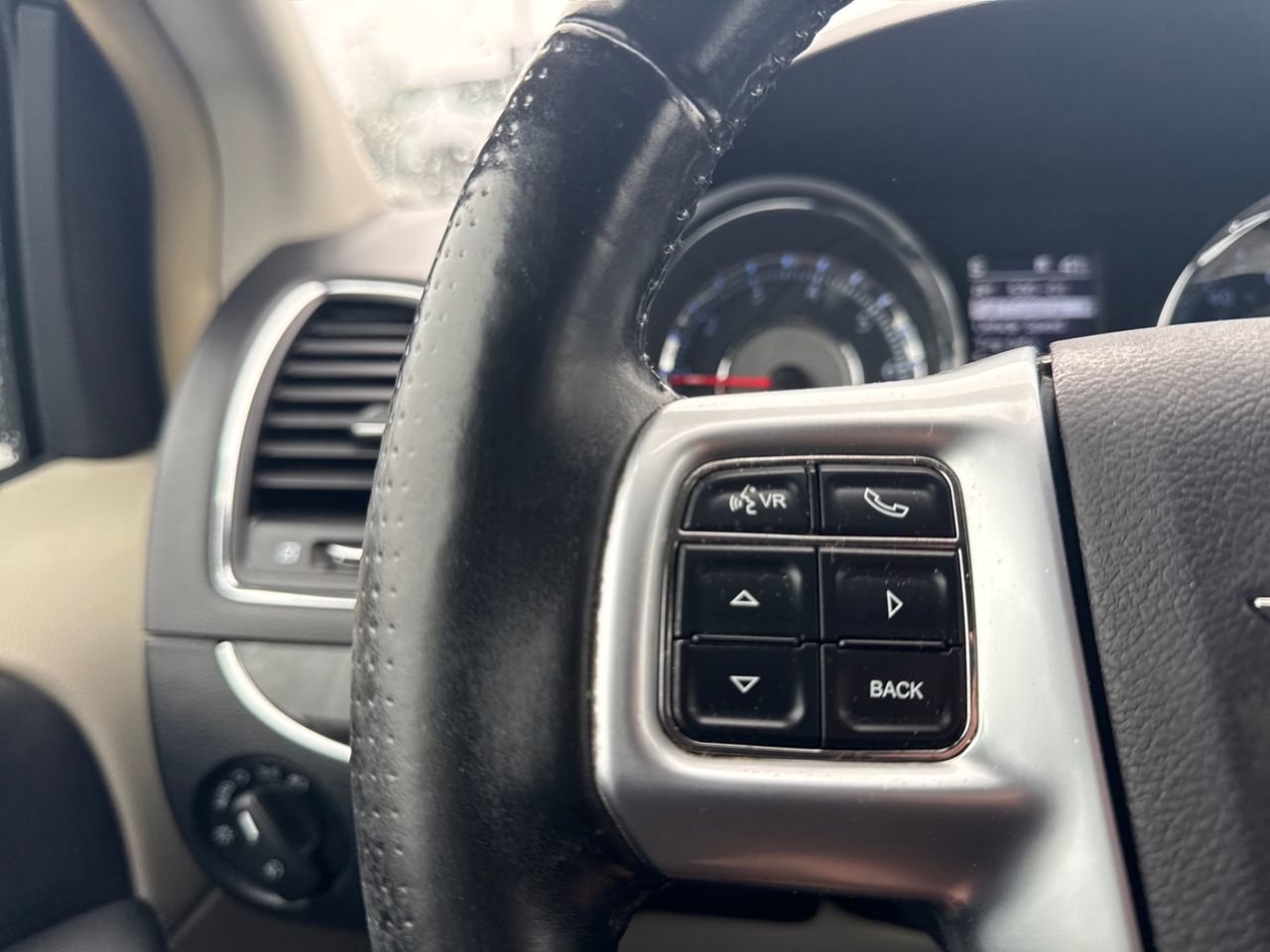 Used 2012 Chrysler Town & Country Touring w/ Entertainment Group #1 image 27