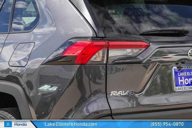 Used 2023 Toyota RAV4 LE AWD/4WD image 12