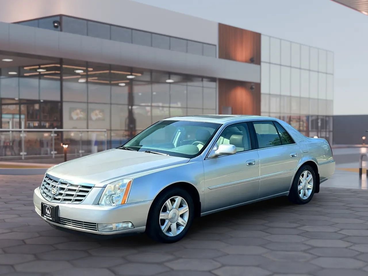 Used 2006 Cadillac DTS Performance w/ Sun And Sound Package image 5