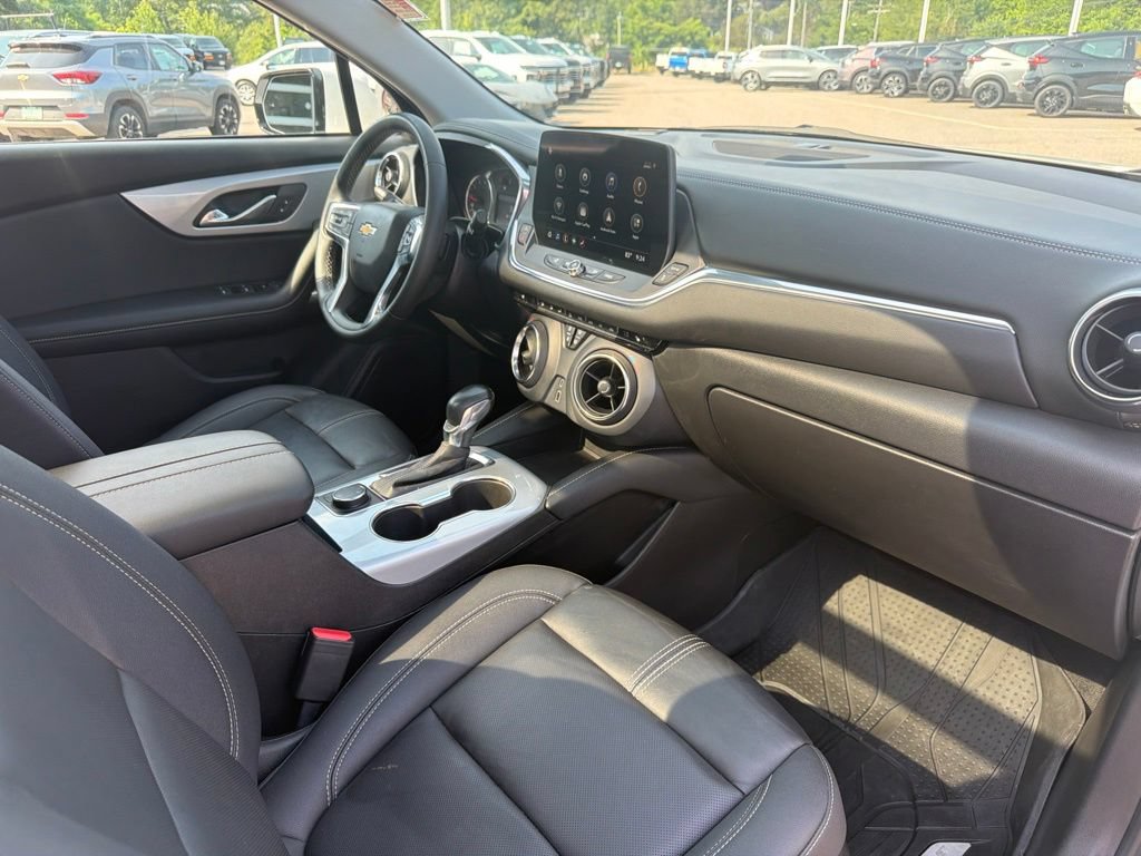 Certified 2023 Chevrolet Blazer LT w/ LPO, Floor Liner Package AWD/4WD image 30