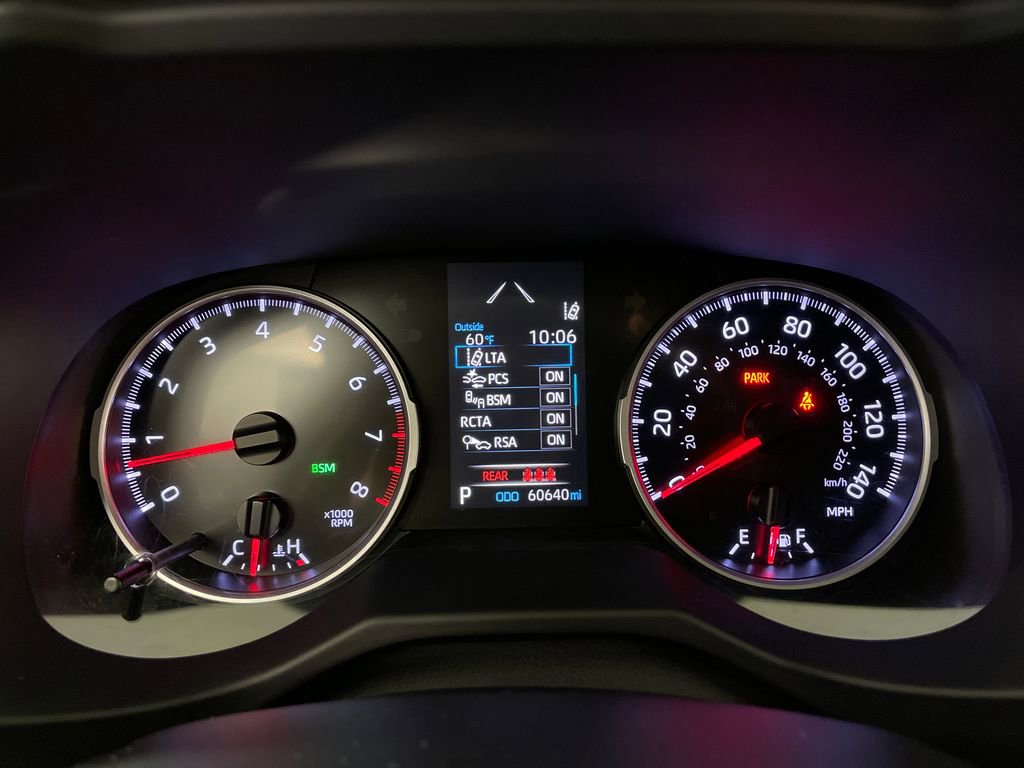 Certified 2021 Toyota RAV4 XLE FWD image 18