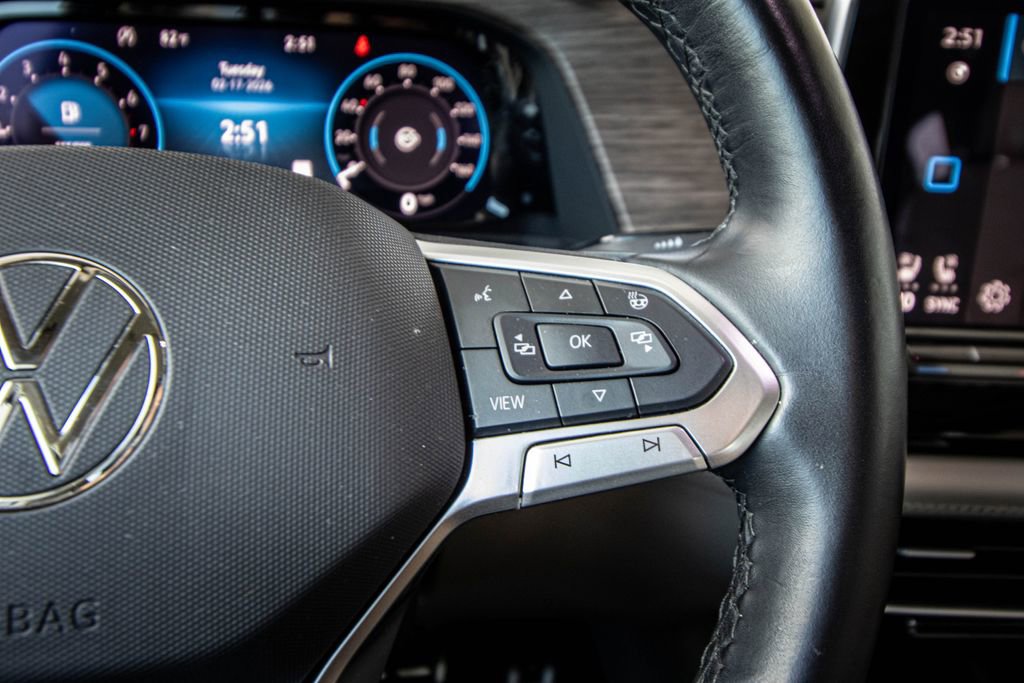 Used 2024 Volkswagen Atlas SEL Premium R-Line image 43