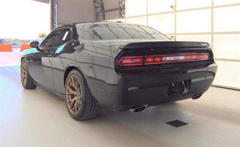 Used 2009 Dodge Challenger SRT8 w/ SRT Option Group II RWD image 10