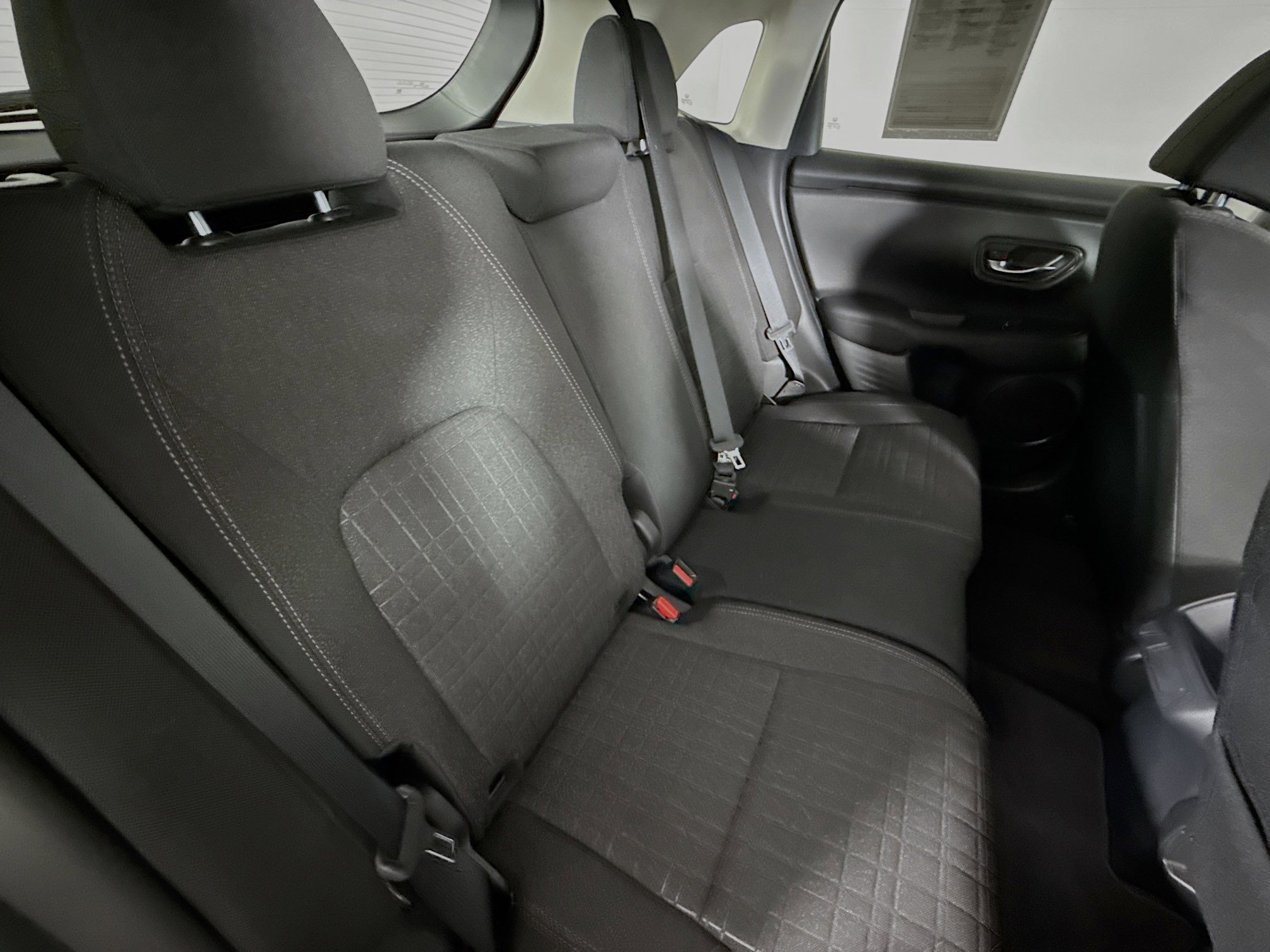 Certified 2026 Honda HR-V LX image 32