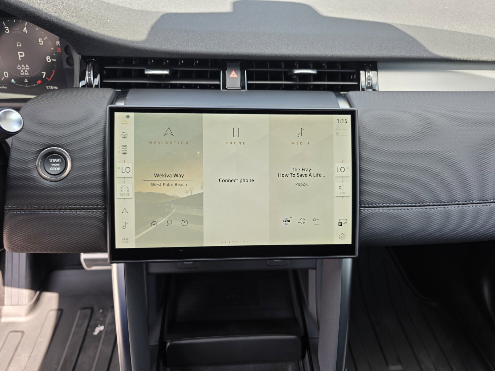 New 2026 Land Rover Discovery Sport Landmark image 15