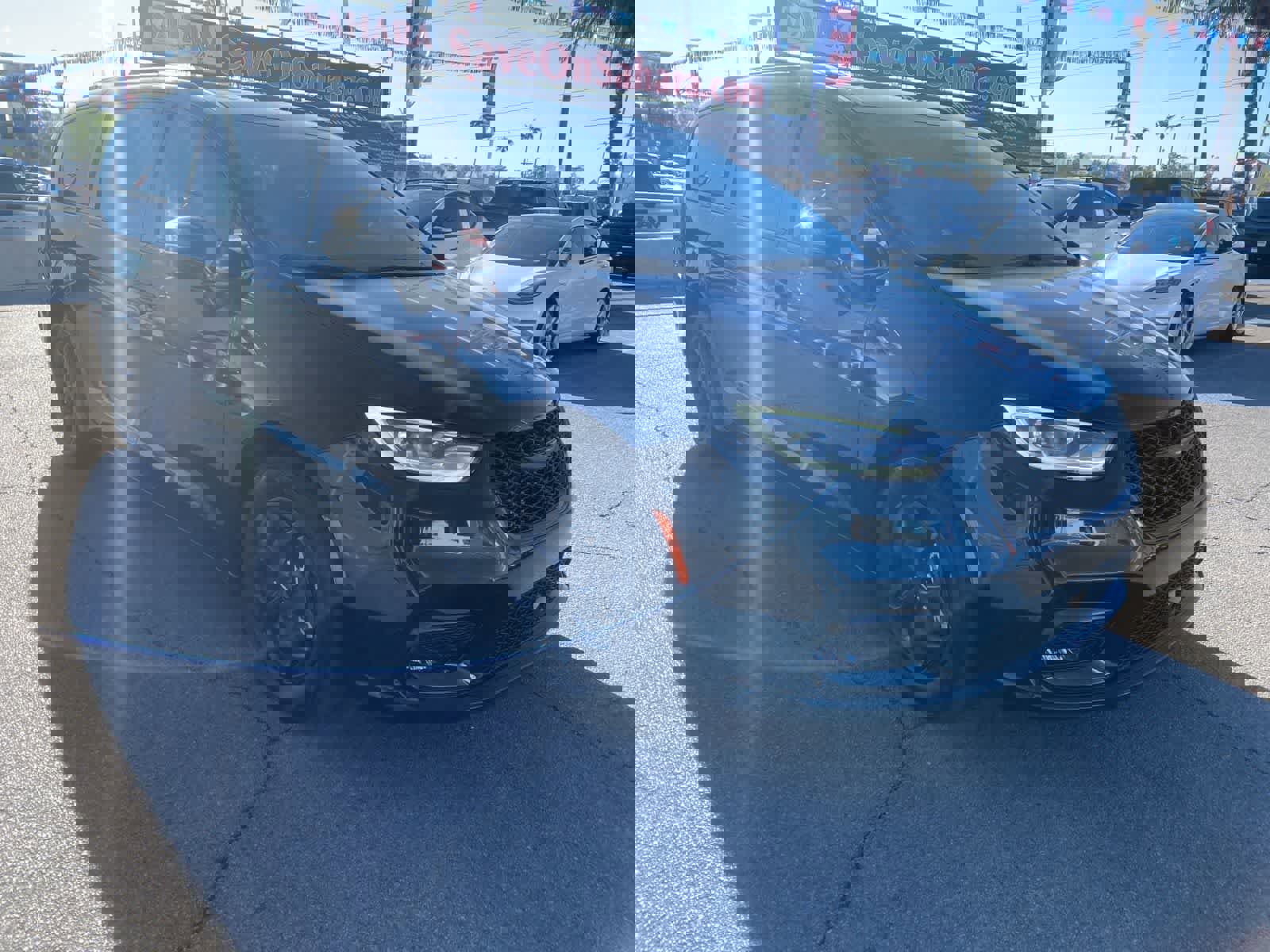 Used 2021 Chrysler Pacifica Touring w/ Uconnect Theater Family Group image 4