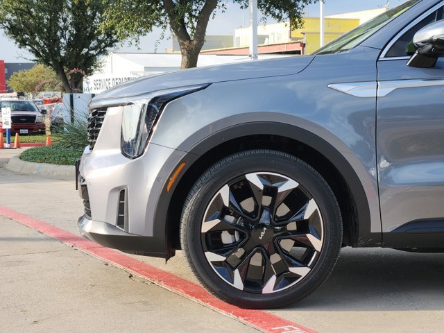 Certified 2025 Kia Sorento SX image 10