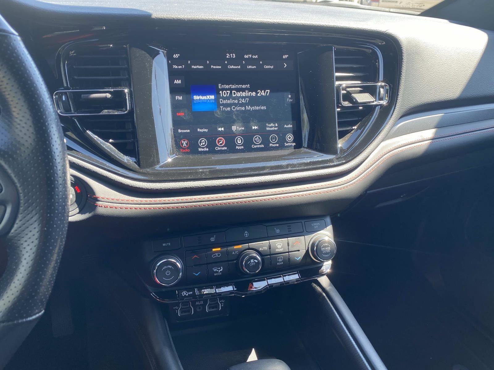 Certified 2024 Dodge Durango GT w/ Blacktop Package image 29