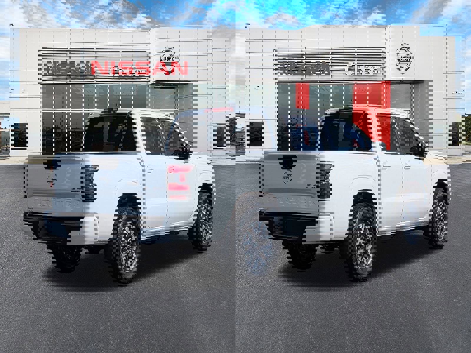 New 2025 Nissan Frontier SL AWD/4WD image 3