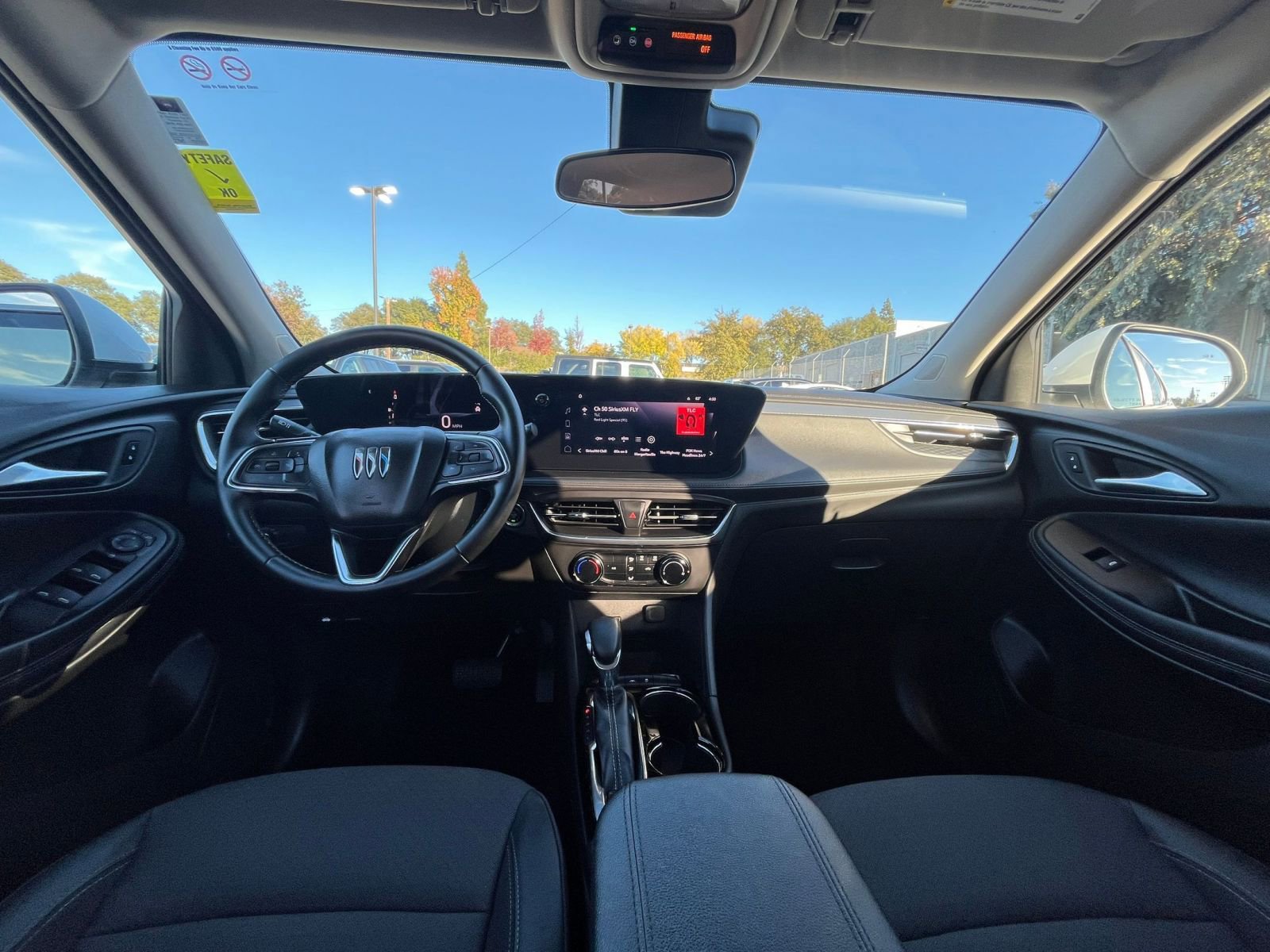 Used 2025 Buick Encore GX Preferred image 31