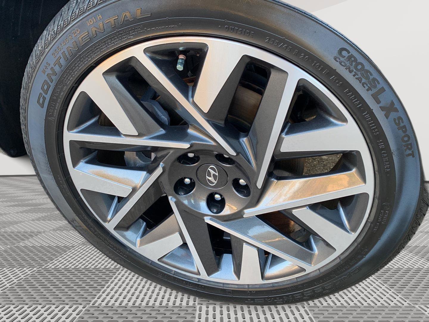 Used 2022 Hyundai Santa Fe Calligraphy image 23