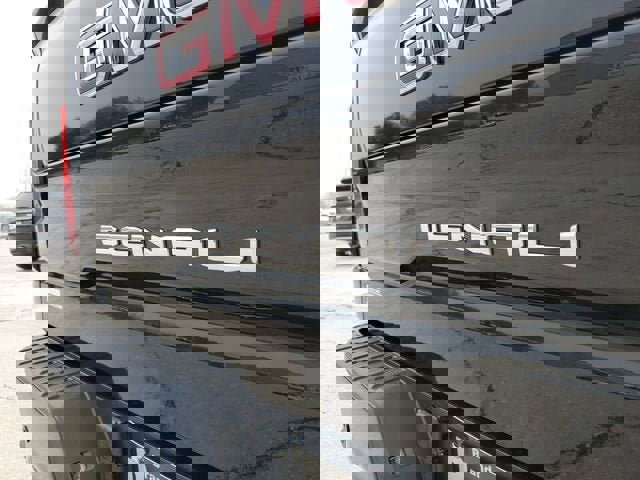 New 2026 GMC Sierra 1500 Denali w/ Denali Reserve Package AWD/4WD image 9