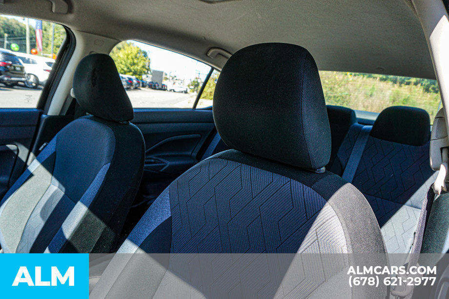 Used 2025 Nissan Versa SV FWD image 17