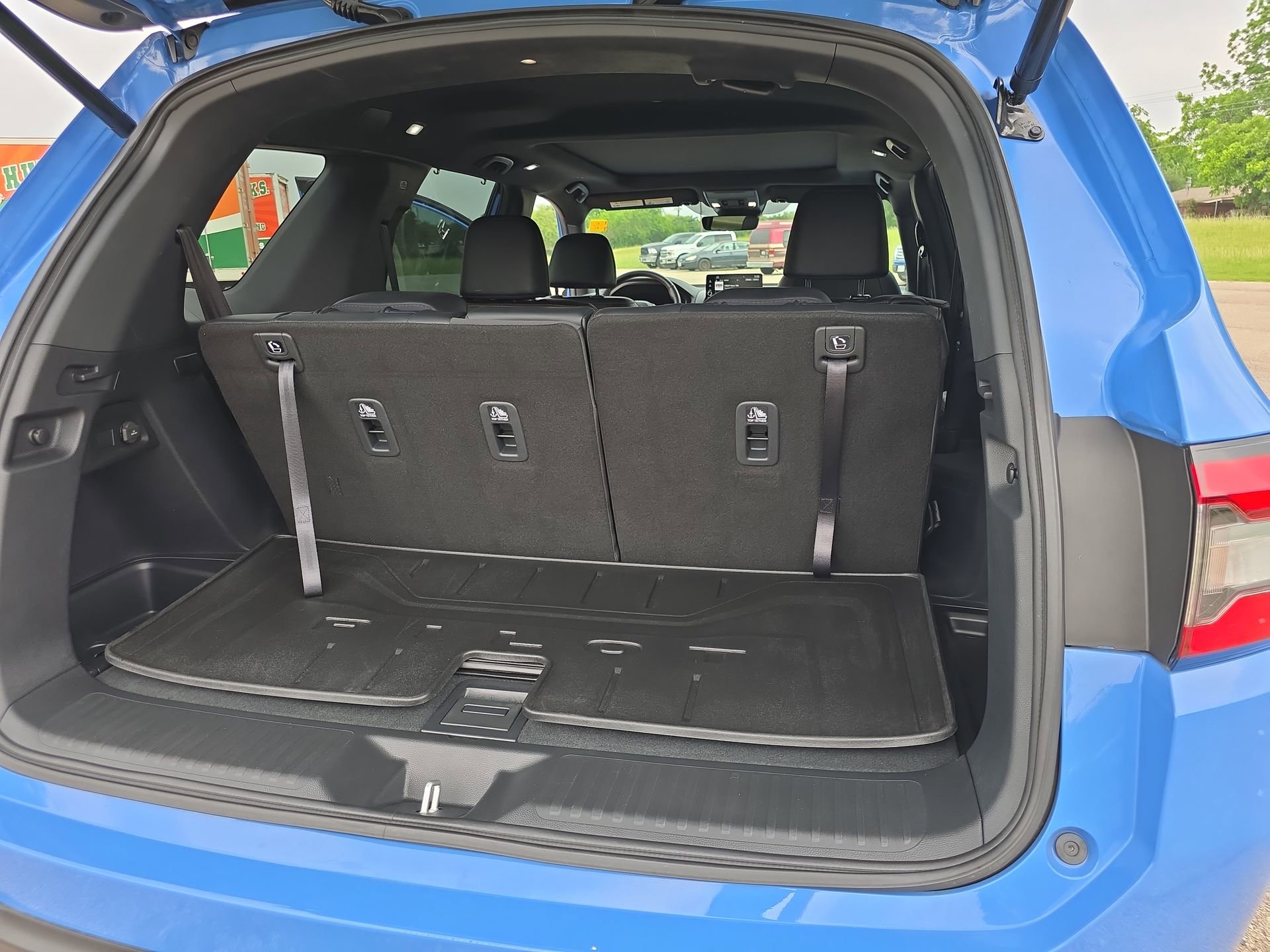 Used 2025 Honda Pilot TrailSport image 23