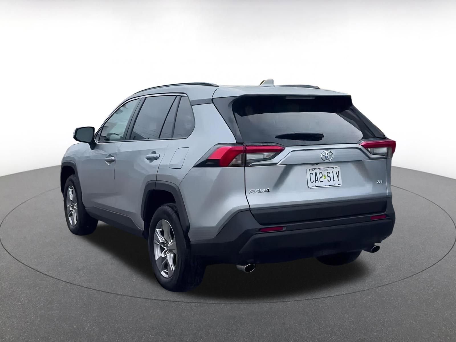 Used 2025 Toyota RAV4 XLE image 11