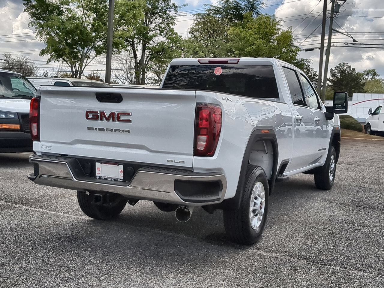 New 2026 GMC Sierra 2500 SLE w/ SLE Value Package; AWD/4WD image 8