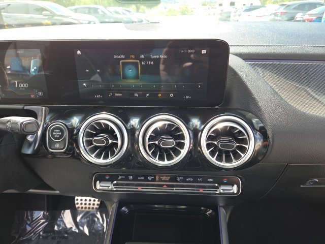 Used 2022 Mercedes-Benz GLA 35 AMG 4MATIC image 32