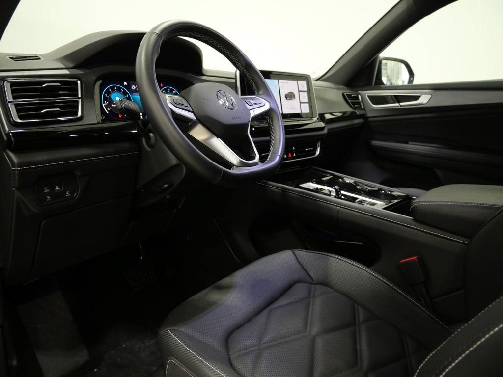 Used 2026 Volkswagen Atlas Cross Sport SE FWD image 11