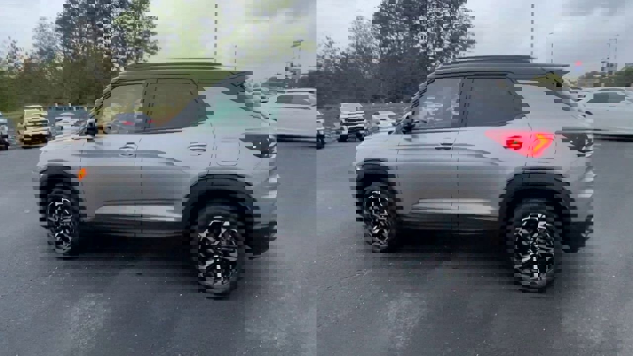 Used 2023 Chevrolet TrailBlazer RS image 6