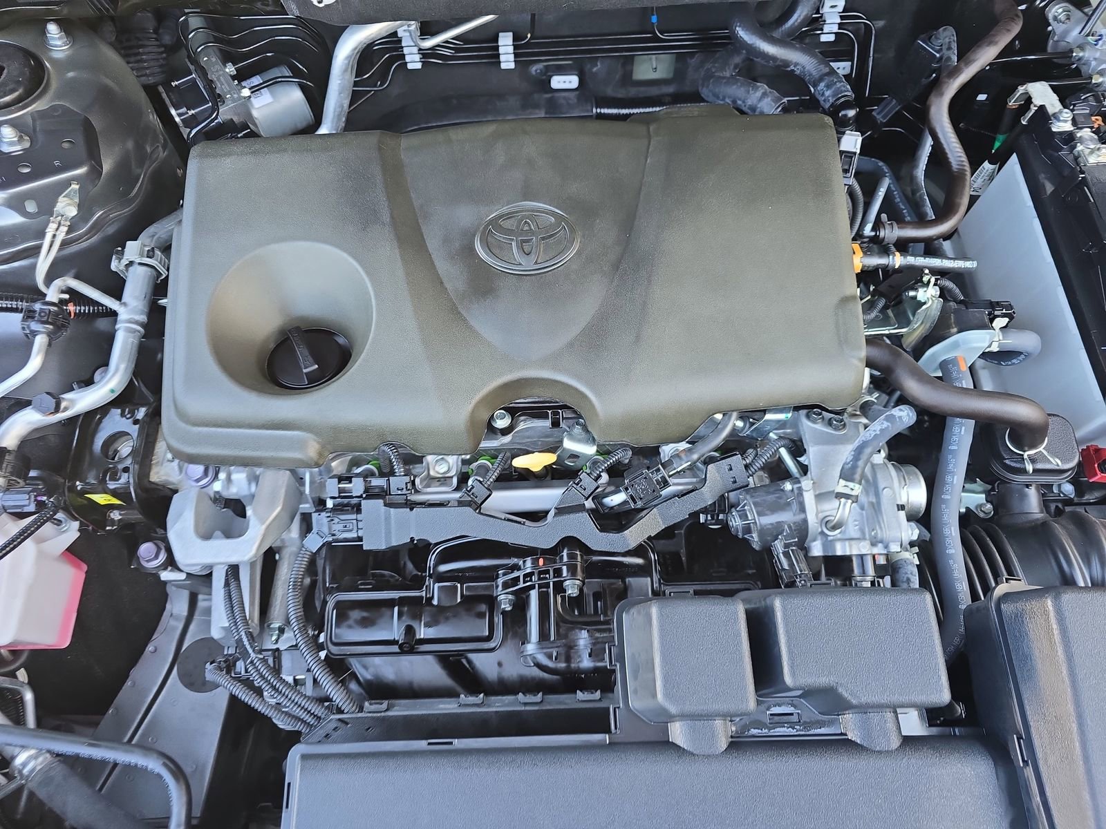 Used 2024 Toyota RAV4 XLE image 35