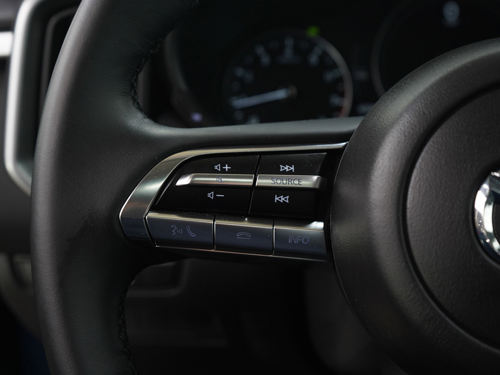 Certified 2025 MAZDA CX-50 AWD 2.5 S w/ Premium Package image 18