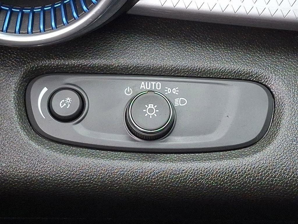 Used 2024 Chevrolet Trax LT w/ Driver Confidence Package image 27