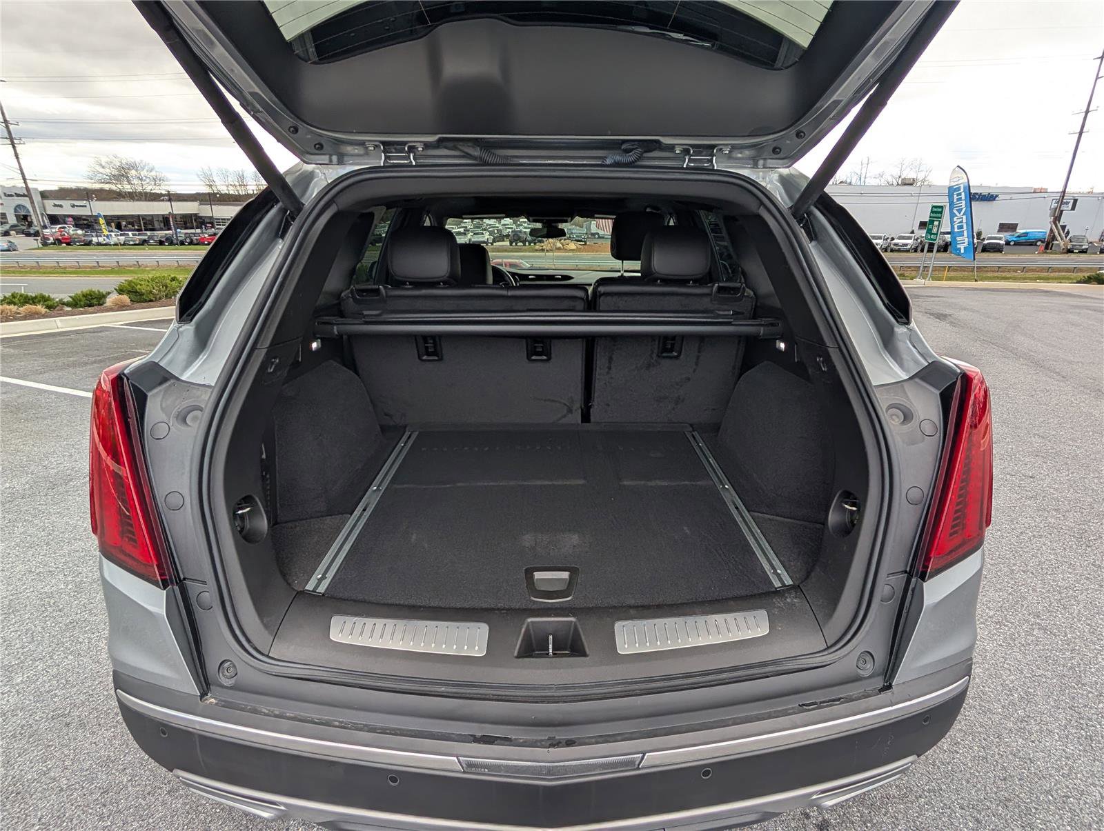 Used 2024 Cadillac XT5 Premium Luxury image 12