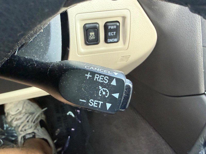 Used 2010 Lexus IS 250 w/ Preferred Accessory Package RWD image 20