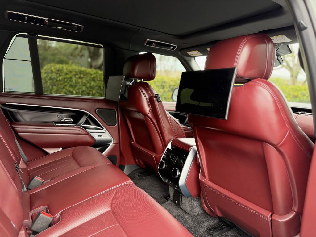 Used 2023 Land Rover Range Rover Autobiography AWD/4WD image 19