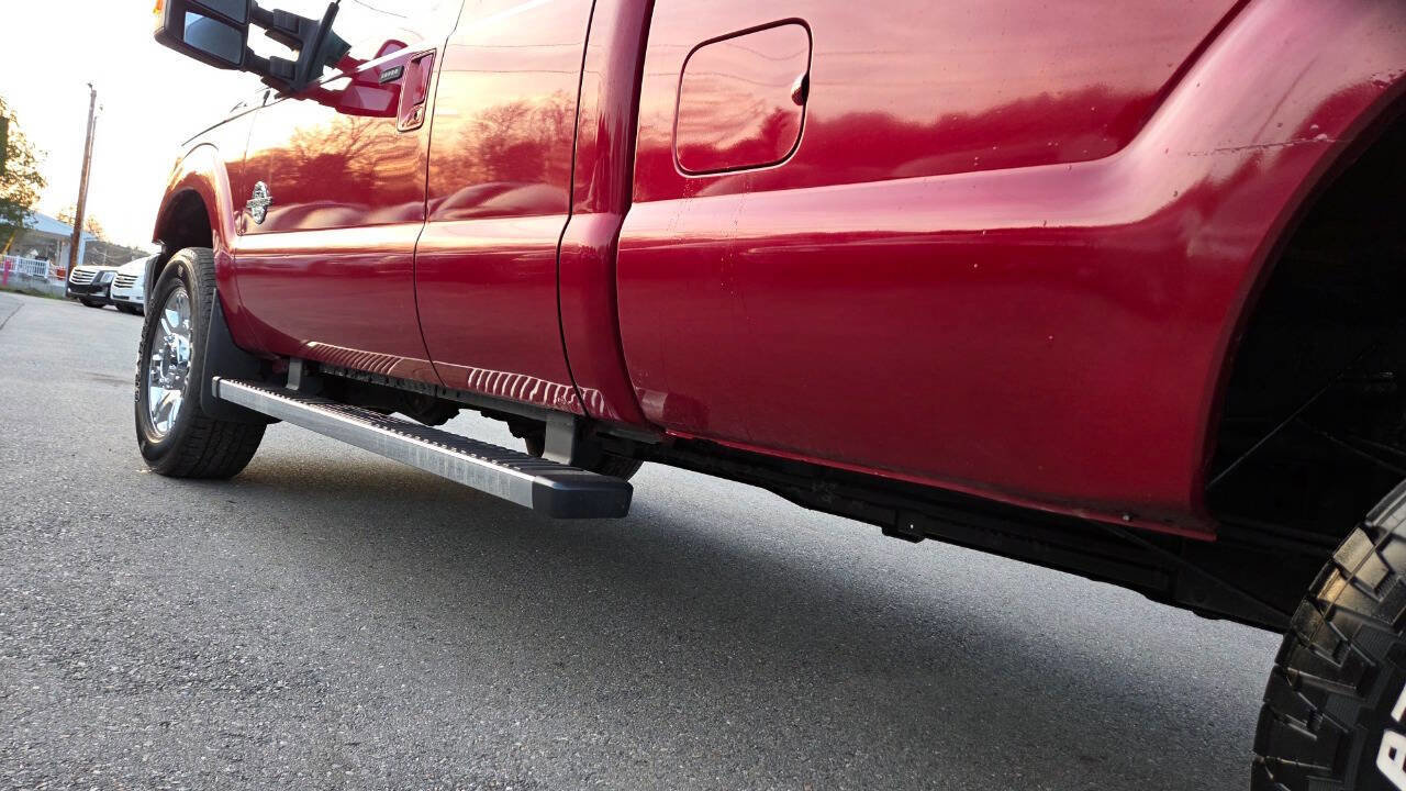Used 2014 Ford F350 Lariat w/ Chrome Package image 11