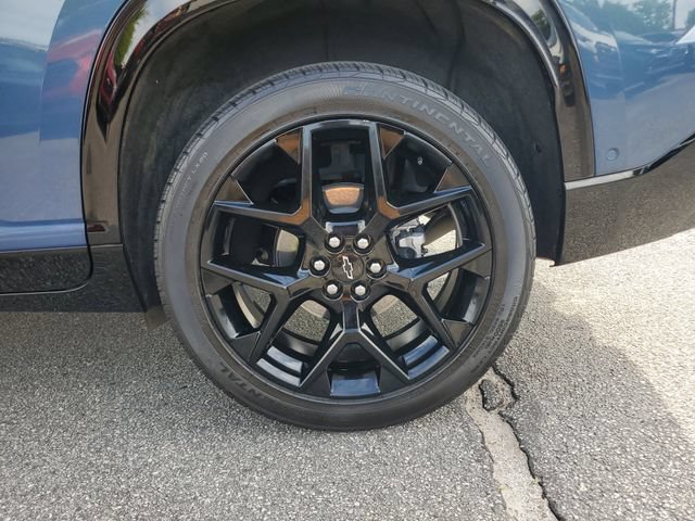 Used 2024 Chevrolet Traverse RS FWD image 12