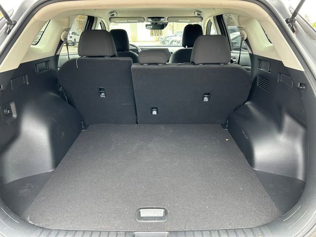 Used 2025 Kia Sportage LX image 12
