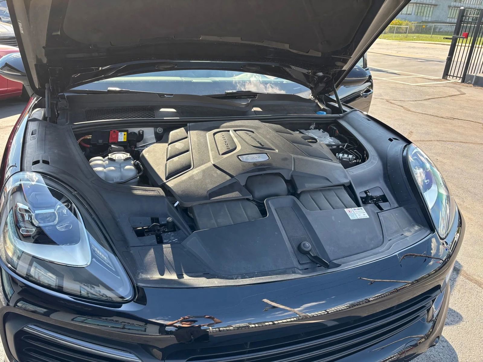 Used 2019 Porsche Cayenne S image 17