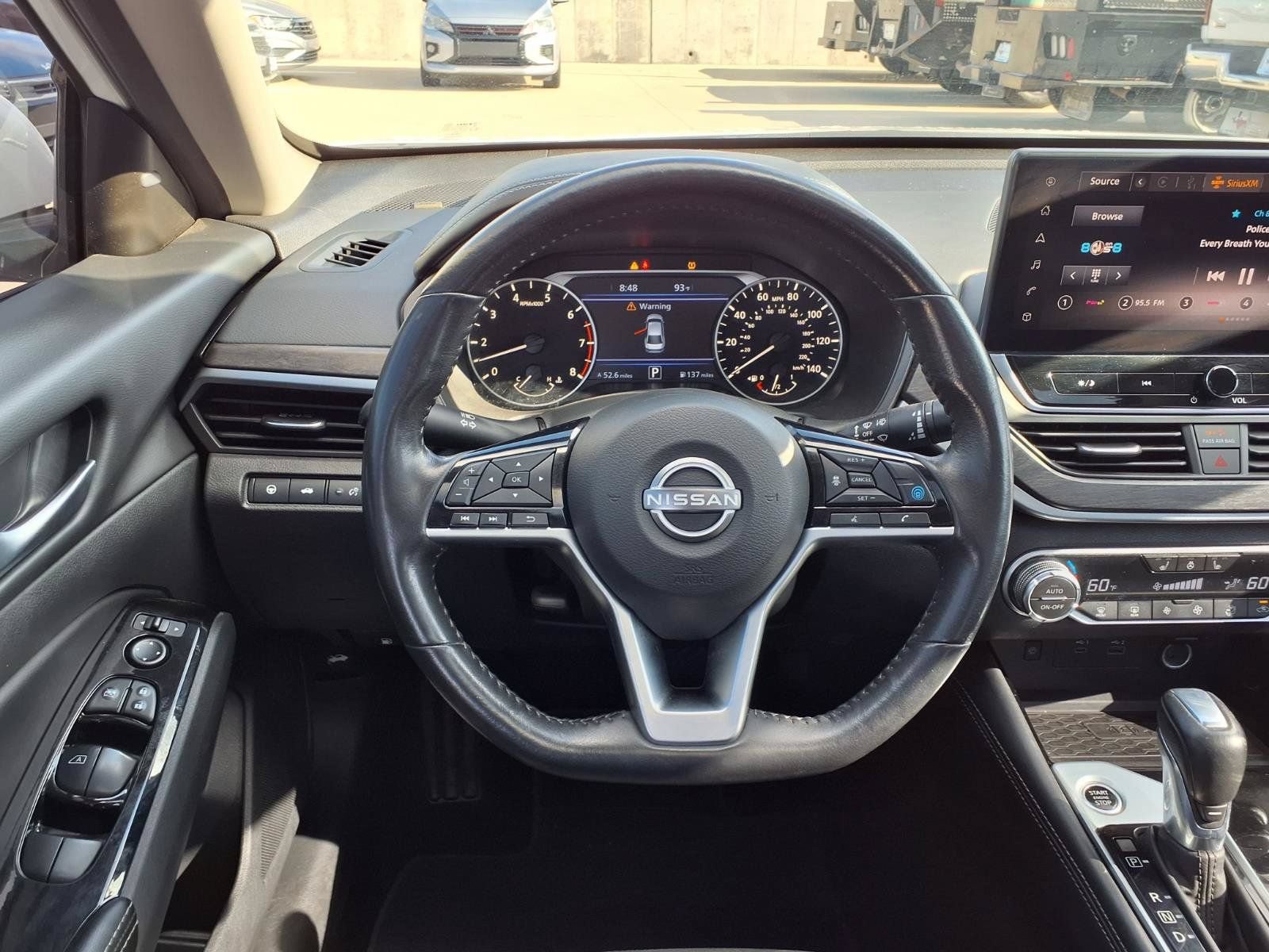 Used 2024 Nissan Altima 2.5 SL FWD image 16