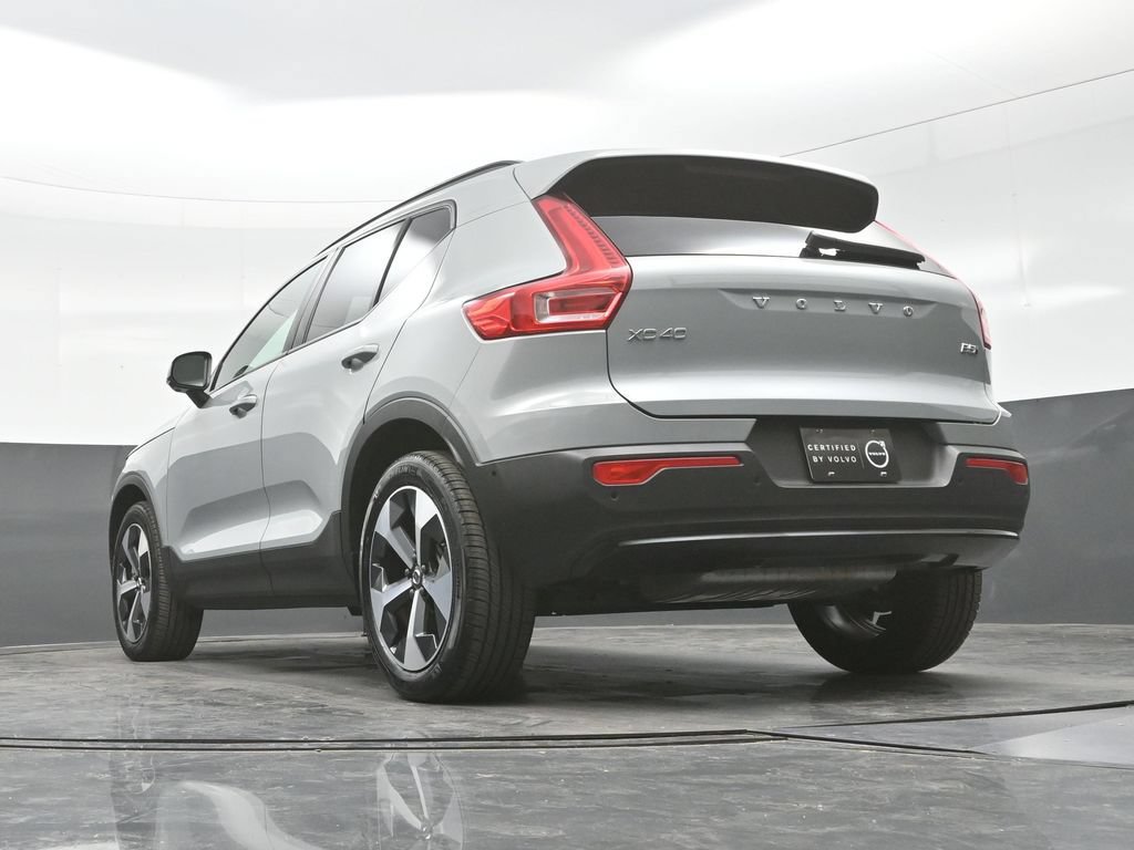 Used 2026 Volvo XC40 B5 Plus AWD/4WD image 25
