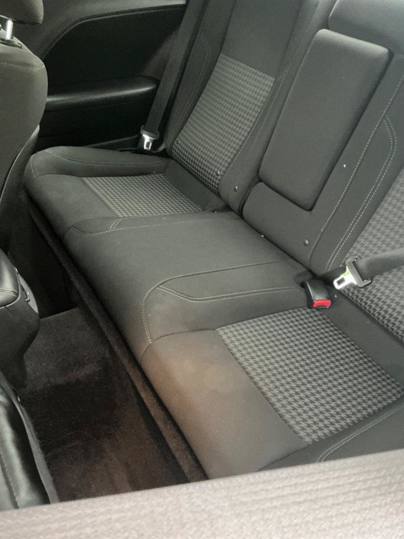 Used 2018 Dodge Challenger R/T RWD image 18