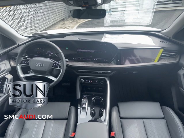 New 2025 Audi Q5 Prestige image 11