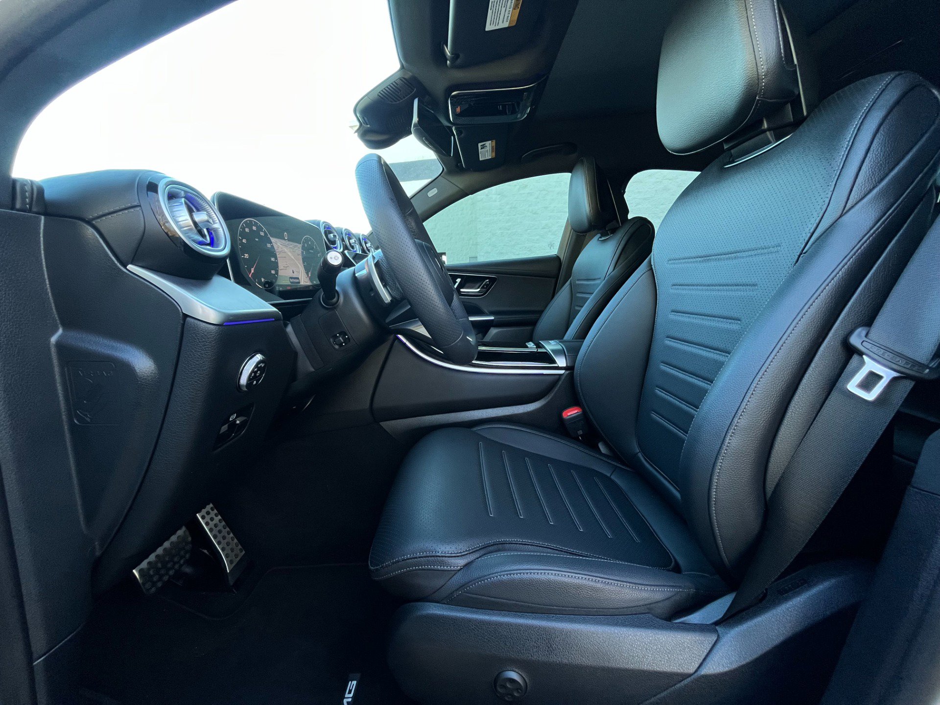 Used 2025 Mercedes-Benz GLC 300 4MATIC NIGHT PKG, AMG LINE PKG image 9