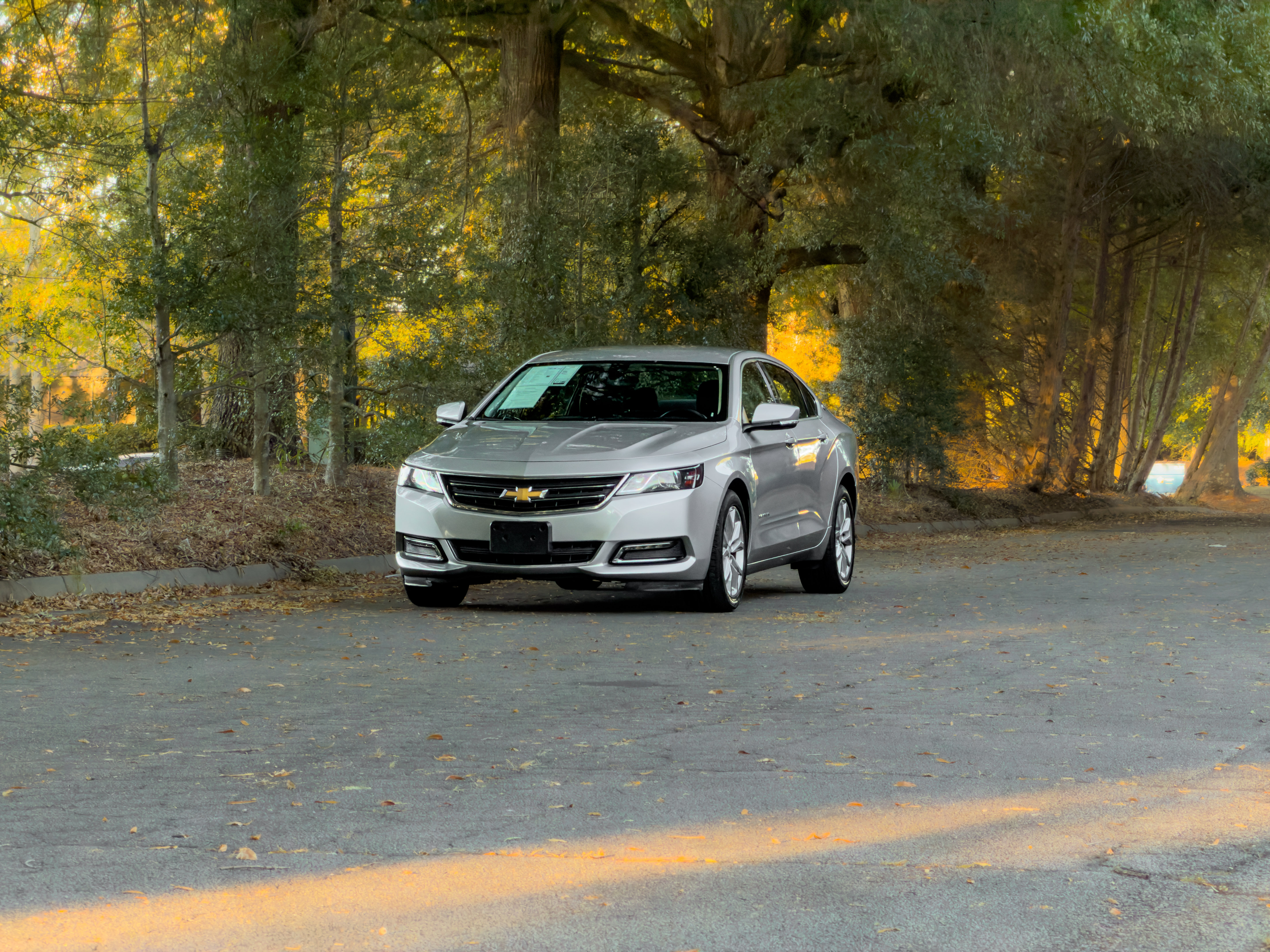 Used 2018 Chevrolet Impala LT FWD image 41