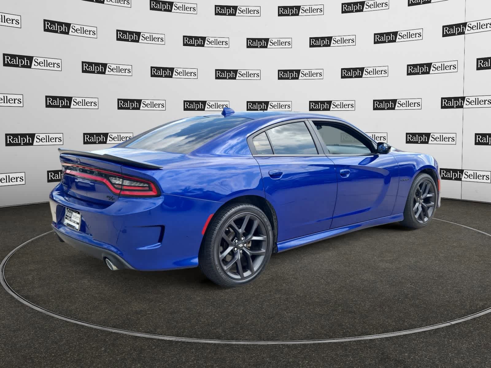Used 2022 Dodge Charger R/T w/ Plus Group RWD image 6