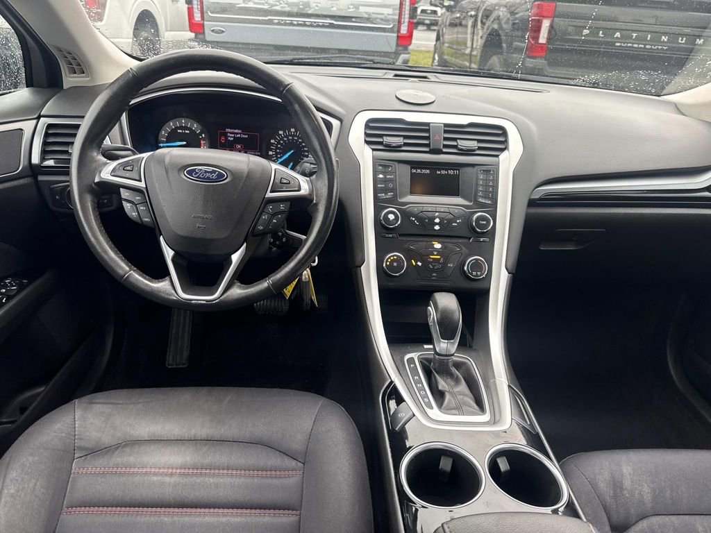 Used 2013 Ford Fusion SE FWD image 14